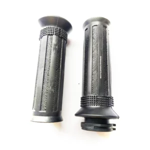 GRIP SET FOR XL100CC BS6 - D04648